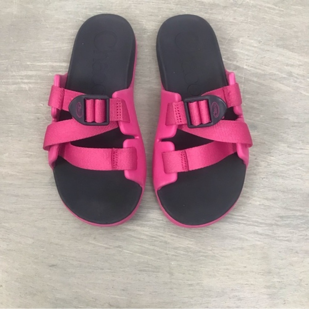 Chaco Hot Pink “Chillo”Slides 4 (Kids)